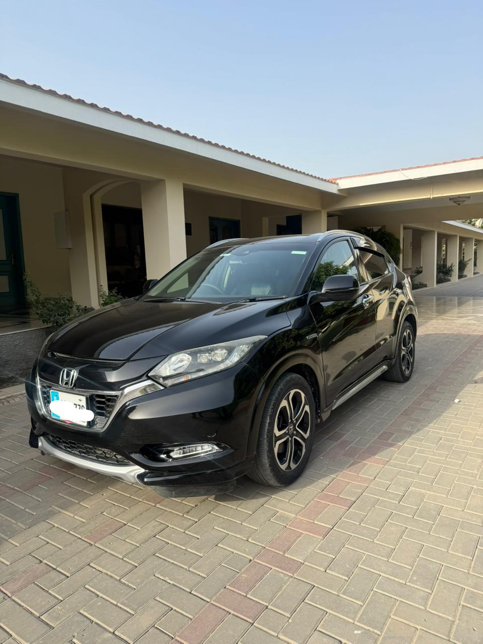 Honda Vezel Z Sensing gallery thumbnail 2